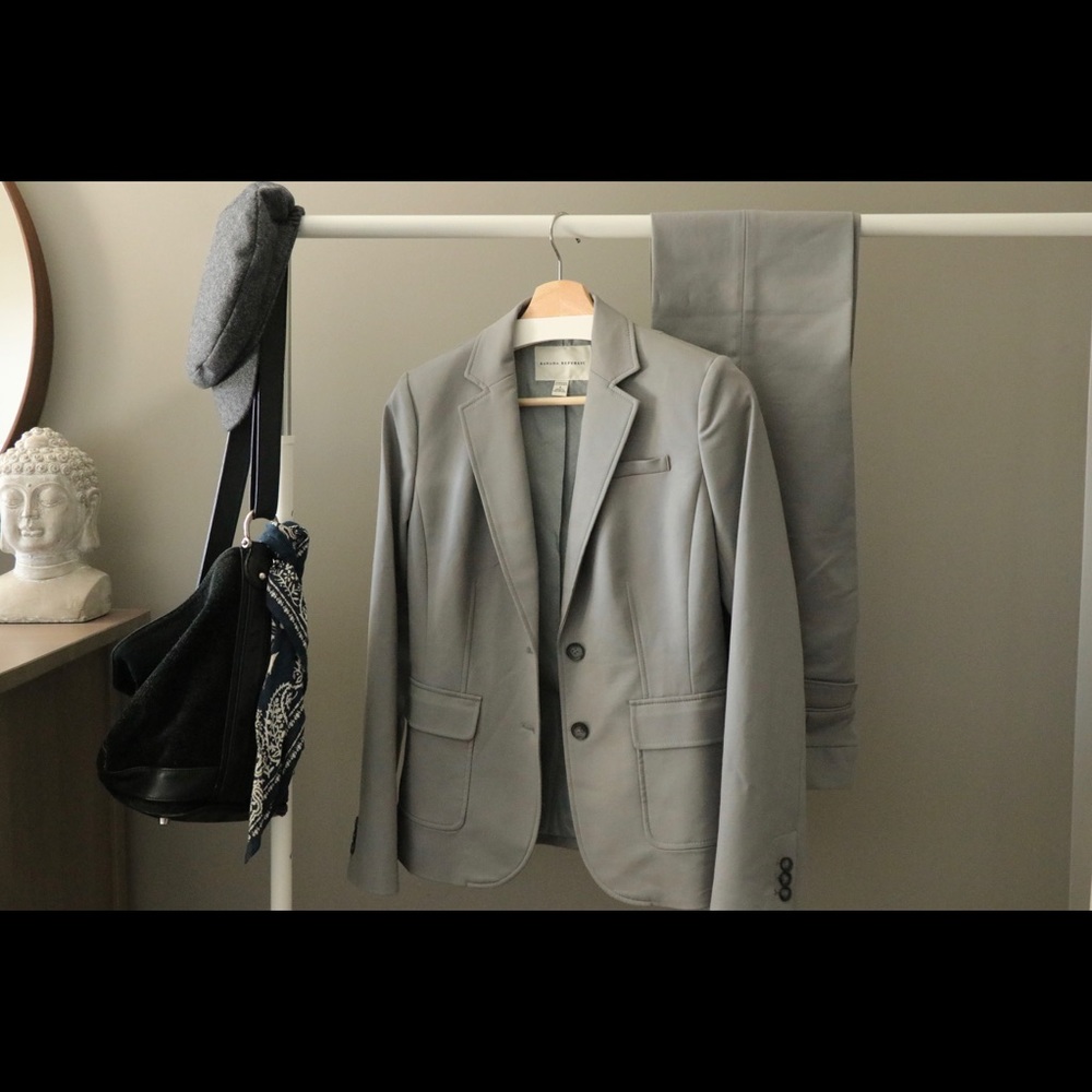 Banana republic suit